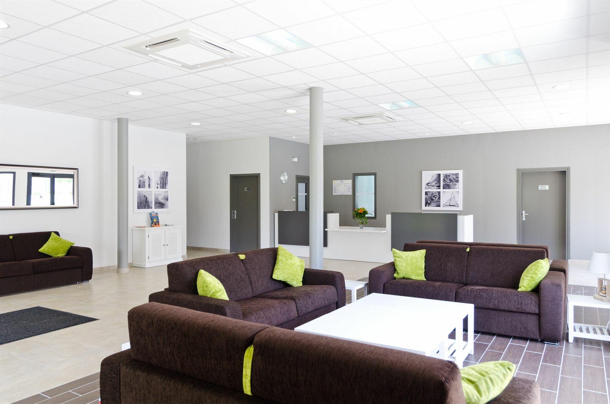 Résidence Néméa Le Domaine Des Mauriers 3*